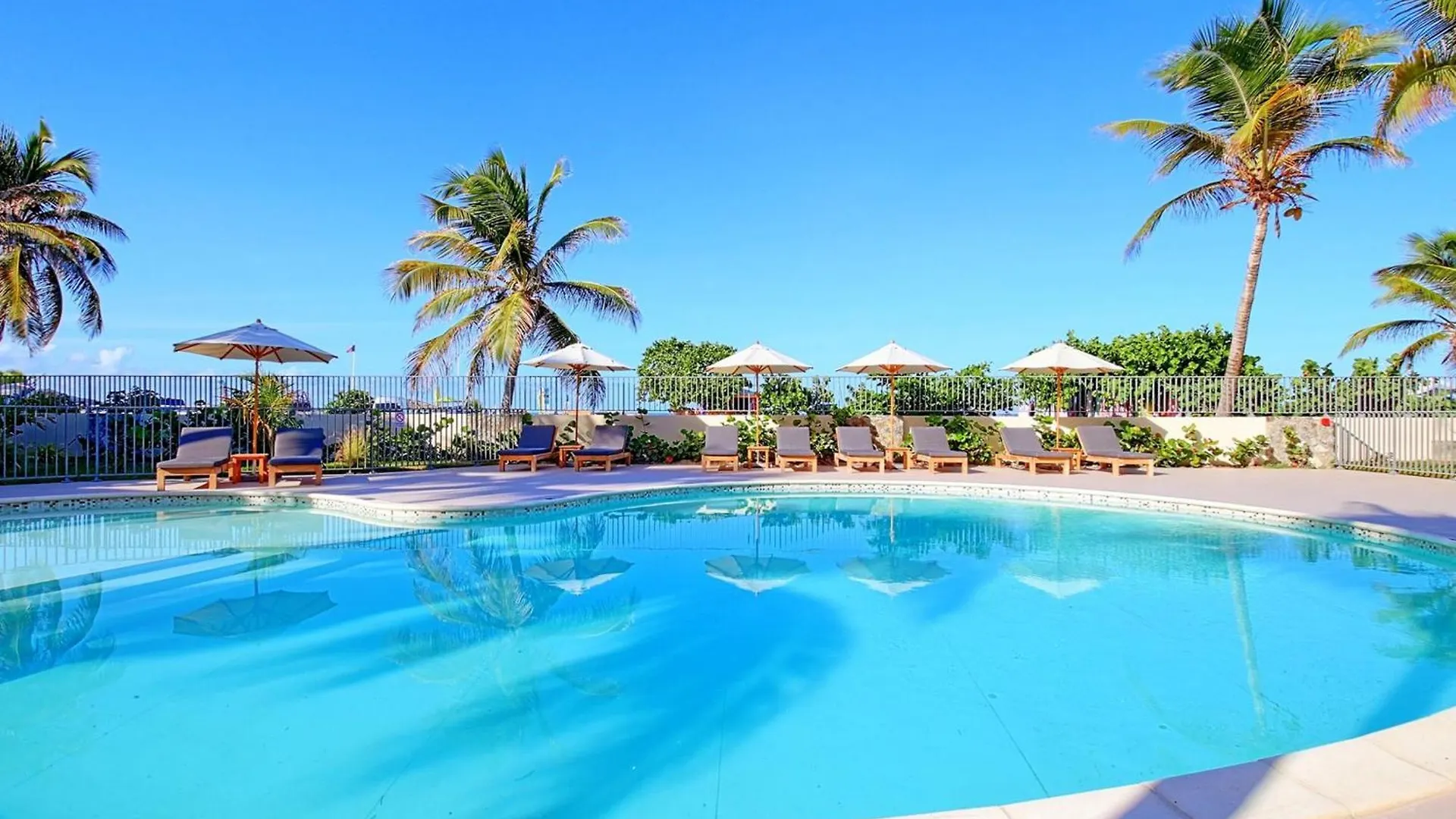 Duplex 2 Chambres Baie Orientale, Piscine, Clim, Wifi - Fr-1-734-41