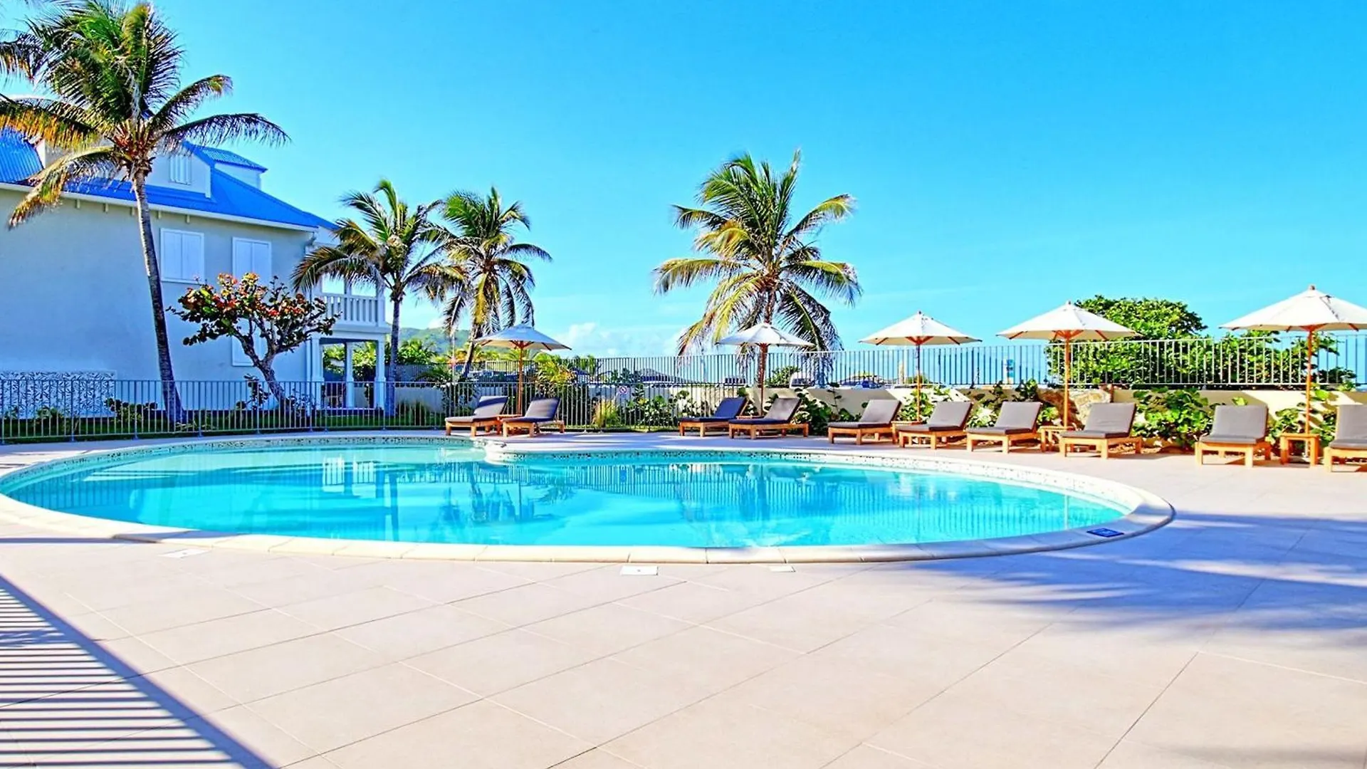 Duplex 2 Chambres Baie Orientale, Piscine, Clim, Wifi - Fr-1-734-41 0*, Orient Bay Sint Maarten